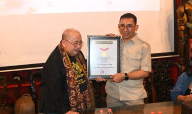 Ketum APTIKNAS Apresiasi Rekor MURI Menteri Kebudayaan RI Pertama