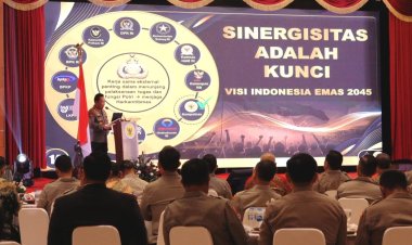 Kapolri Apresiasi Dedikasi Kompolnas 2020-2024, Sambut Hangat Komisioner Kompolnas 2024-2028