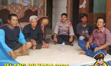 Jelang Pilkada 2024 Polsek Tukdana Ajak Warga  Waspadai Hoax  dan Jaga Kerukunan