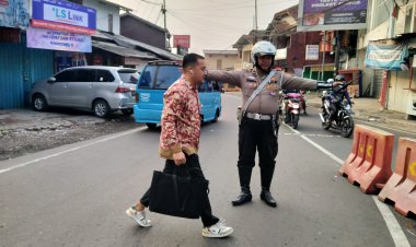 Wujudkan Kamseltibcar Lantas Aman Kondusif,  Polsek Sukaraja Rutin Laksanakan Gatur Lalin