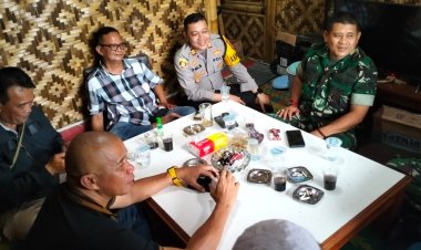 Sambangi Tokoh Masyarakat, Kapolsek Kebonpedes Laksanakan Cooling System Jelang Pilkada 2024