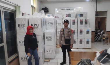 Ciptakan Pemilu Damai, Polsek Kebonpedes Kawal Surat Suara Ke PPK