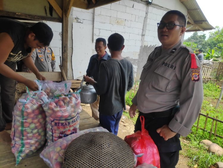 Kapolsek Kebonpedes Laksanakan Patroli Dialogis, Jamin Kondusifitas Kamtibmas Jelang Pilkada 2024