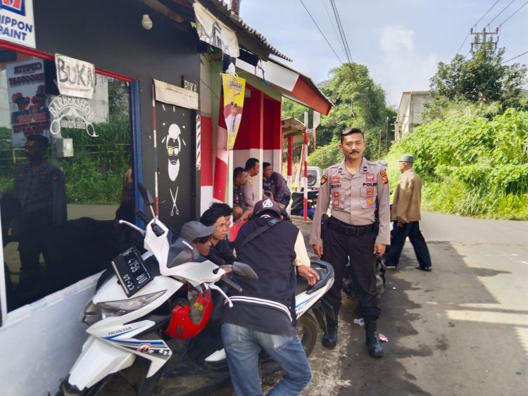 Polsek Cisaat Tingkatkan Patroli Dialogis, Berikan Rasa Aman dan Nyaman Bagi Warga