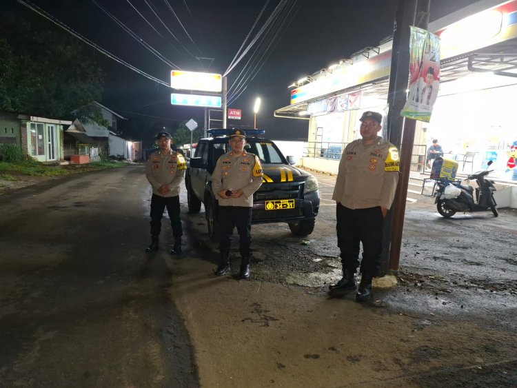 Antisipasi Gukamtibmas Malam Minggu, Kapolsek Kebonpedes Pimpin Patroli KRYD