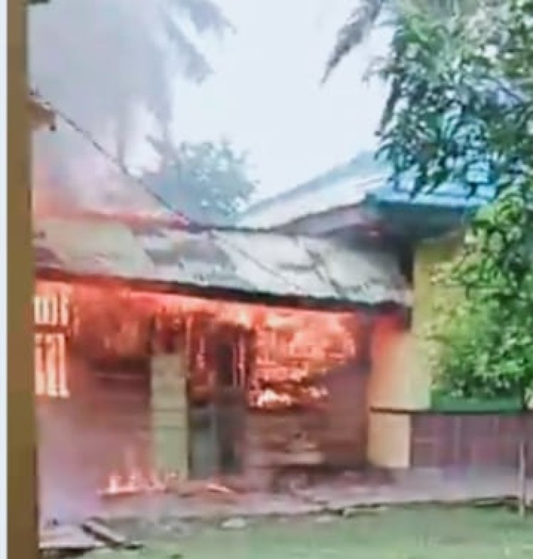 Si Jago Merah Ngamuk, Sebuah Bangunan Sekolah Nyaris Ludes