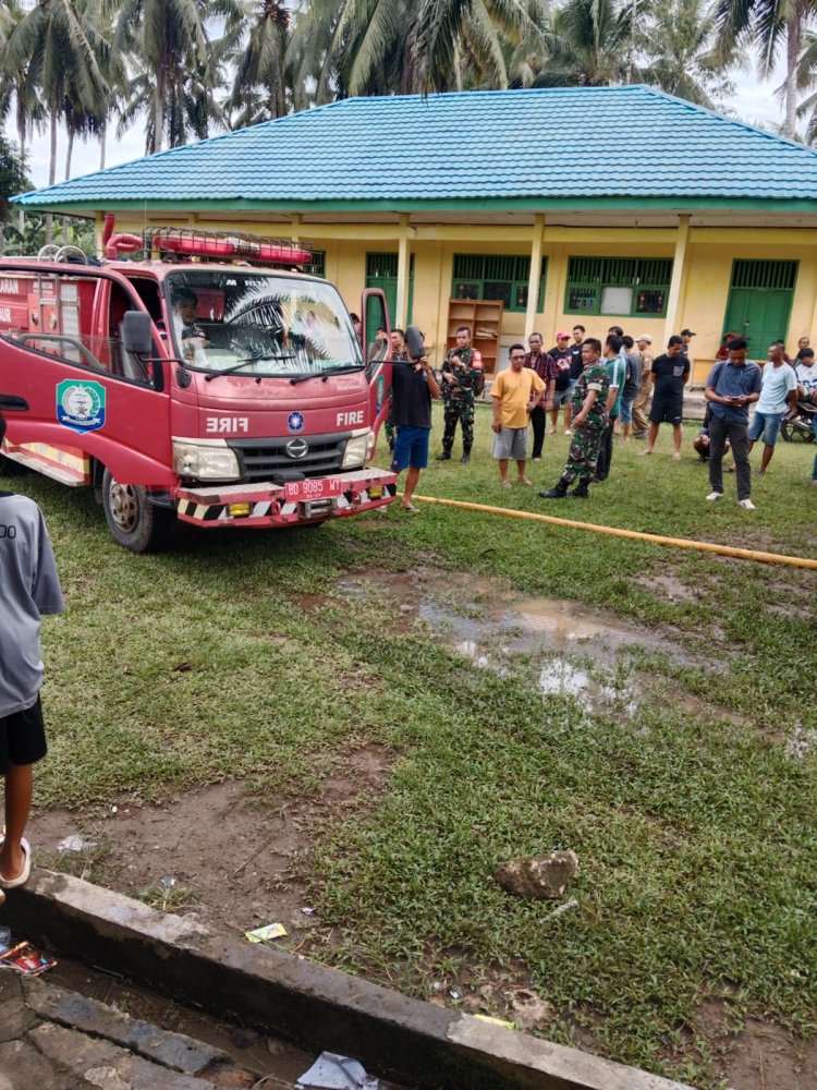 Si Jago Merah Ngamuk, Sebuah Bangunan Sekolah Nyaris Ludes