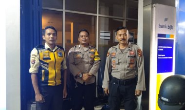 Wujudkan Kamtibmas Aman Kondusif, Unit Samapta Polsek Cisaat Laksanakan Patroli Perbankan