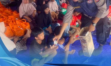 Team Trauma Healing Polda Jabar Beri Dukungan Kepada Korban Bencana Longsor di Sukabumi