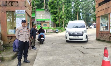 Wujudkan Rasa Nyaman Bagi Wisatawan, Polsek Kadudampit Gelar Patroli ke Objek Wisata