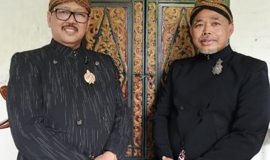 Prof. Yanto Jubir MA RI dan Dr. Djuyamto Humas PN JakSel Terima Gelar Kehormatan dari Keraton Surakarta