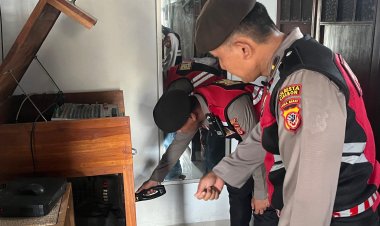 Jelang Perayaan Natal, Polresta Cirebon Lakukan Sterilisasi di Gereja