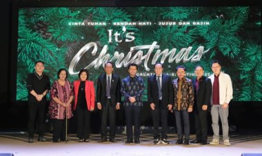 Perayaan Natal di GSJA Eben Haezer Dimeriahkan Kehadiran Wakil Gubernur Jawa Timur