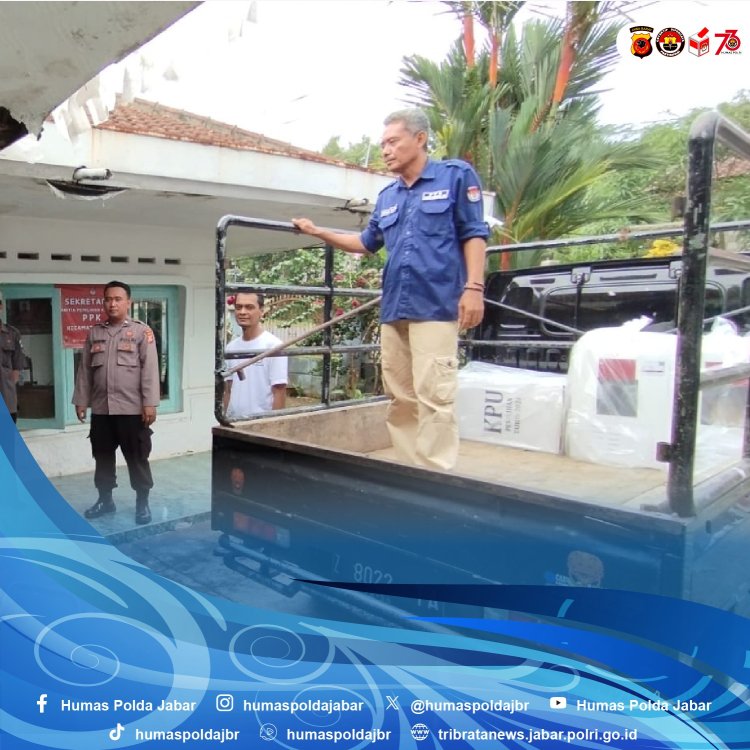 Polisi Amankan Proses Pergeseran Logistik ke Lokasi Rekapitulasi Tingkat PPK