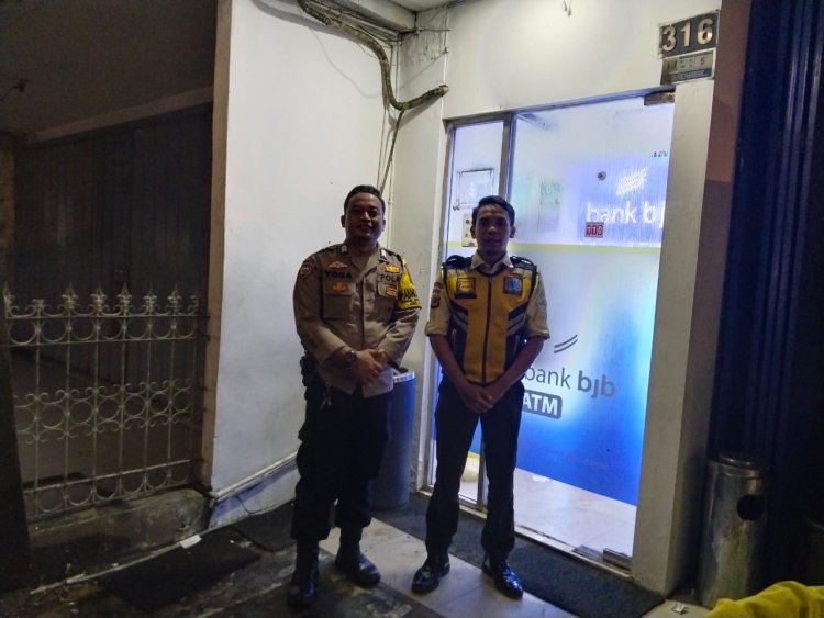 Wujudkan Kamtibmas Aman Kondusif, Unit Samapta Polsek Cisaat Laksanakan Patroli Perbankan