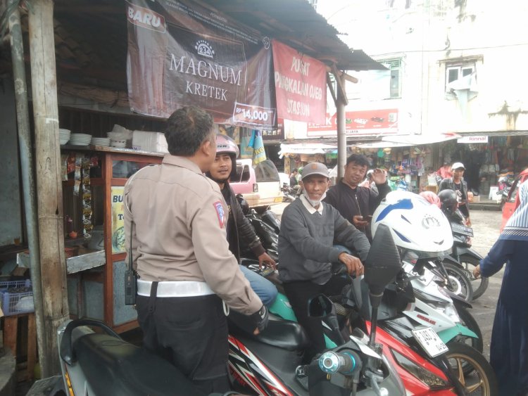 Minimalisir Kecelakaan di Jalan Raya, Polsek Cikole Berikan Pembinaan Kamseltibcar Lantas