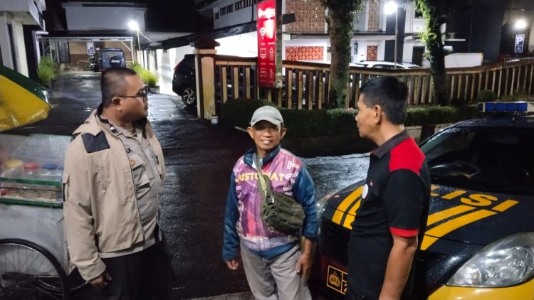 Antisipasi Gangguan Kamtibmas, Polsek Cikole Tingkatkan Patroli Malam