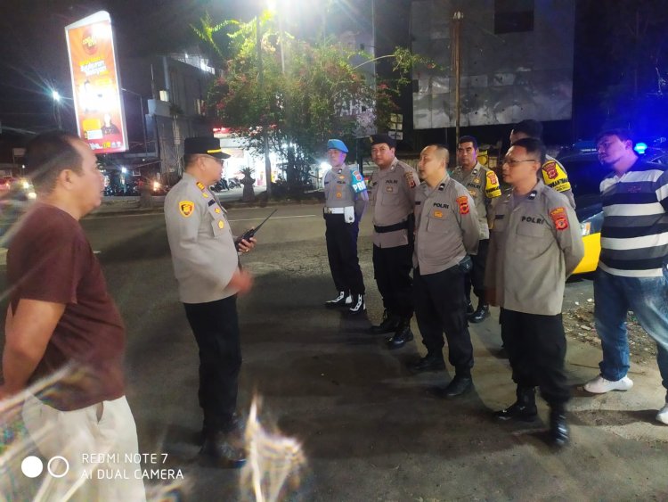 Kapolsek Lembursitu Pimpin Apel Patroli KRYD, Antisipasi Gangguan Kamtibmas Malam Minggu