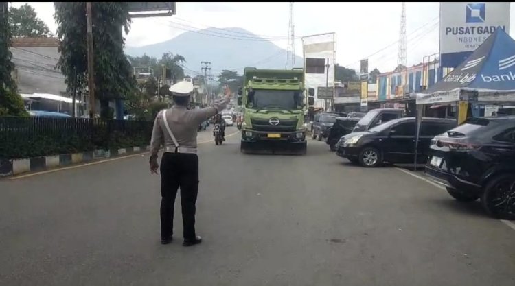 Jelang Libur Natal dan Tahun Baru, Arus Lalu Lintas di Sukabumi Alami Peningkatan