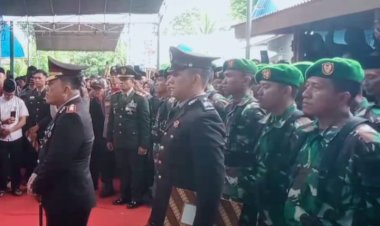 Kapolres  Pimpin Upacara Pemakaman Jenazah Bupati Kabupaten Kaur Secara Militer