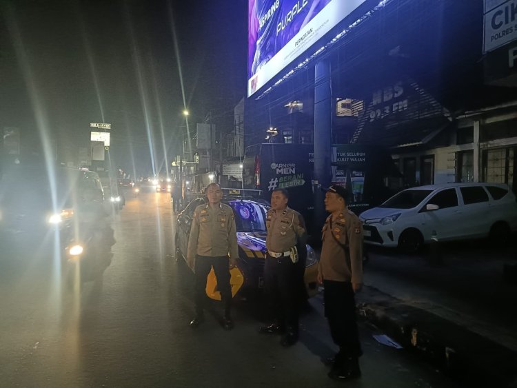 Cegah Gangguan Kamtibmas, Polsek Cikole Tingkatkan Patroli Malam