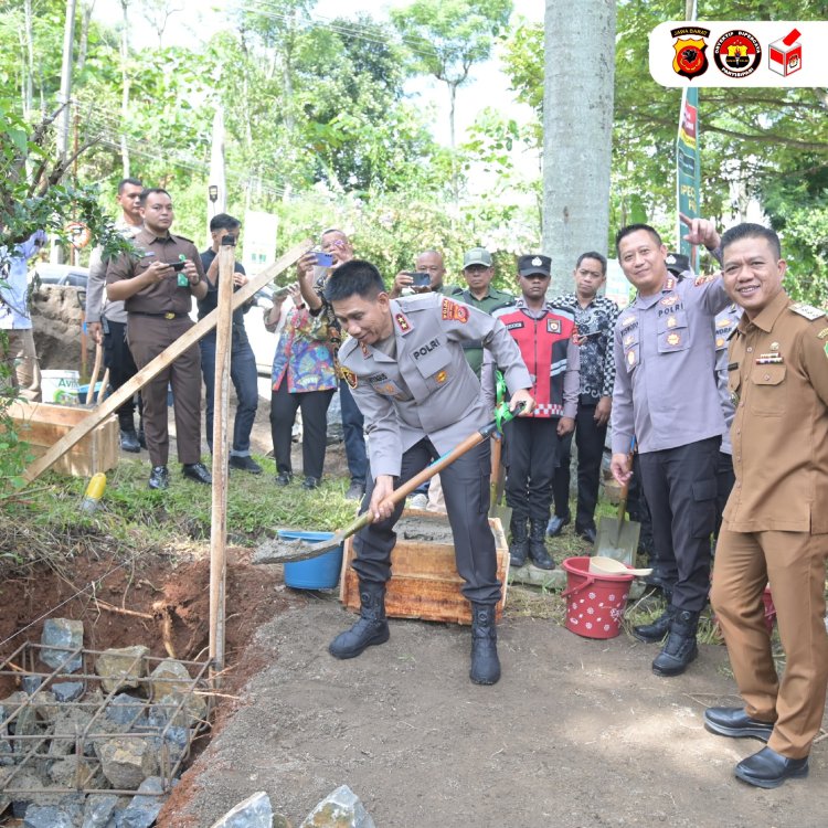 Kapolda Jabar Laksanakan Peletakan Batu Pertama Pembangunan Polsek Arjasari