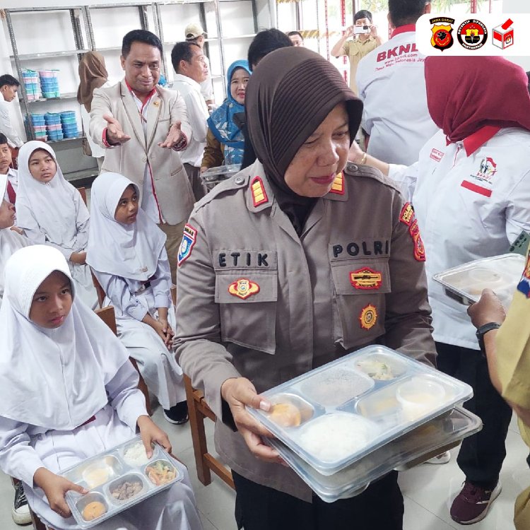 Polres Bogor Kota dan Badan Komunikasi Nasional Desa Gelar Dapur Mandiri dan Pemberian Makanan Bergizi