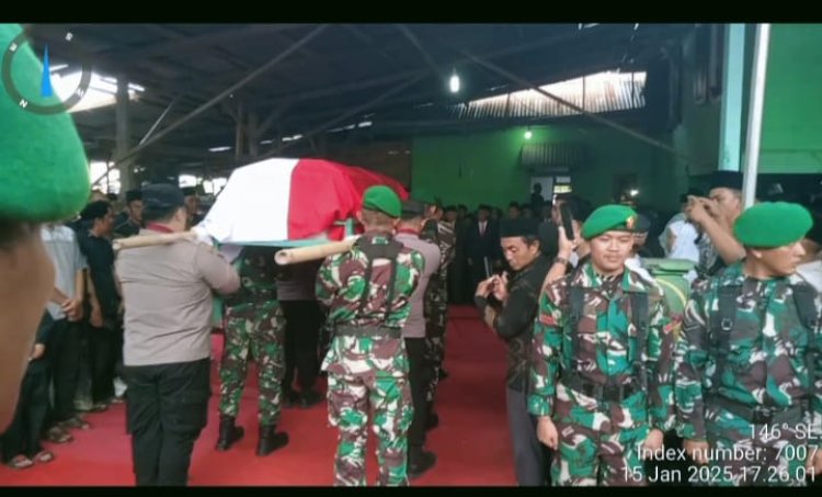 Kapolres  Pimpin Upacara Pemakaman Jenazah Bupati Kabupaten Kaur Secara Militer