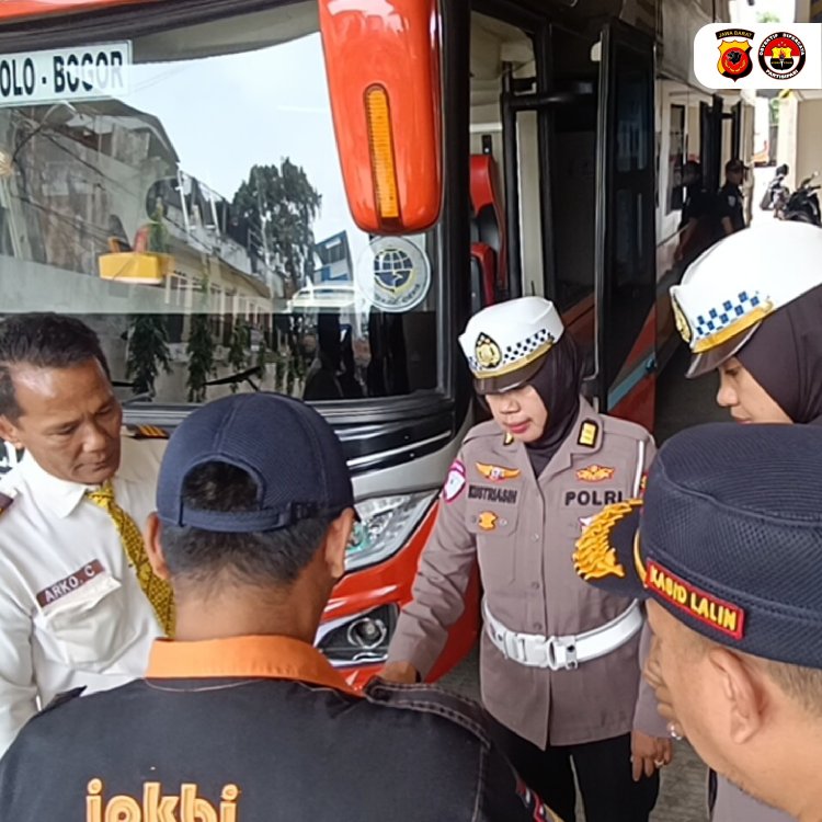 Sat Lantas Polresta Bogor dan Dishub Lakukan Ramp Check Guna Cegah Kecelakaan Saat Libur Panjang