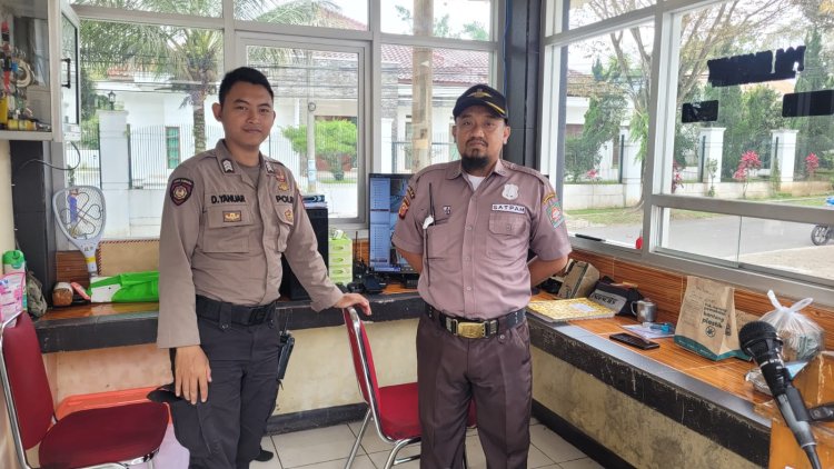 Unit Samapta Polsek Cisaat Berikan Pembinaan Kepada Anggota Satpam