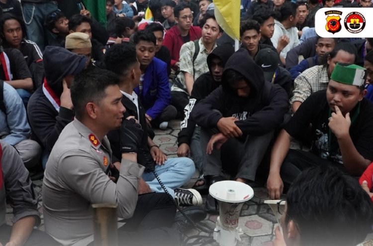 Unjuk Rasa di Cirebon Berlangsung Damai, Kapolres Cirebon Kota Turun Langsung