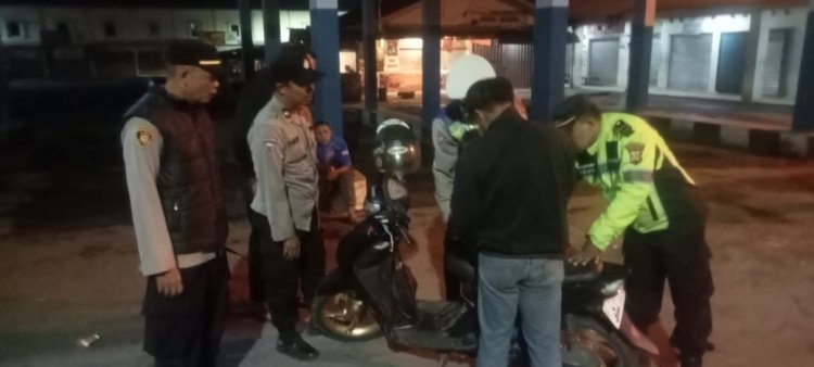 Cipta Kondisi Jelang Ramadhan, Polsek Sukaraja Gelar Razia Pekat (Penyakit Masyarakat)