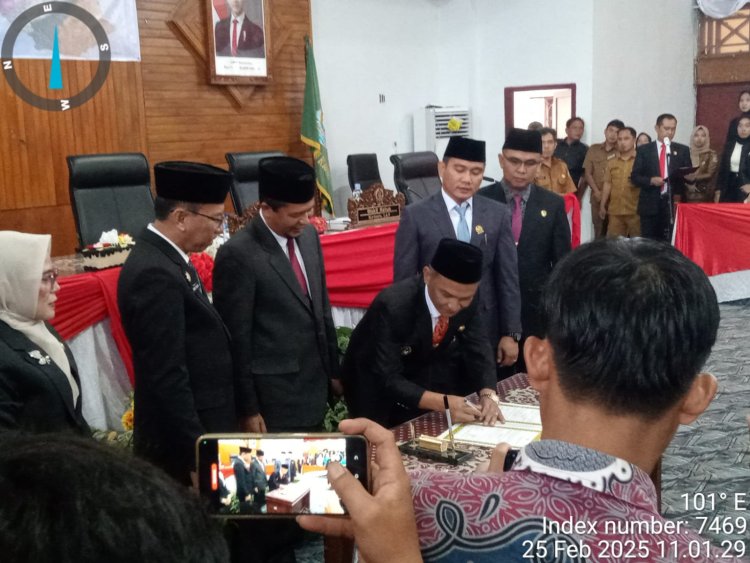 Gelar Rapat Paripurna Istimewa, DPRD Laksanakan Sertijab Bupati dan Wakil Bupati Kaur