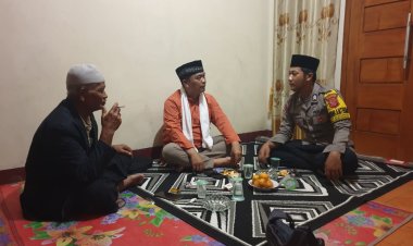 Sambangi Tokoh Agama, Bhabinkamtibmas Polsek Kebonpedes Sampaikan Himbauan Kamtibmas