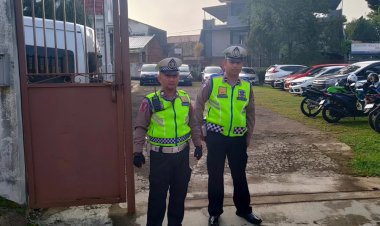 Melalui Minggu Kasih, Polsek Baros Tingkatkan Pelayanan Polri Kepada Warga