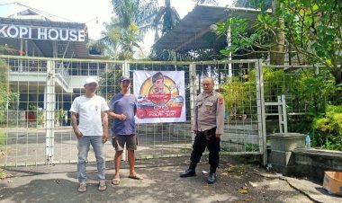 Sambut Idul Fitri 1446 H, Polsek Cibeureum Pasang Spanduk Hotline Mudik Polri 110