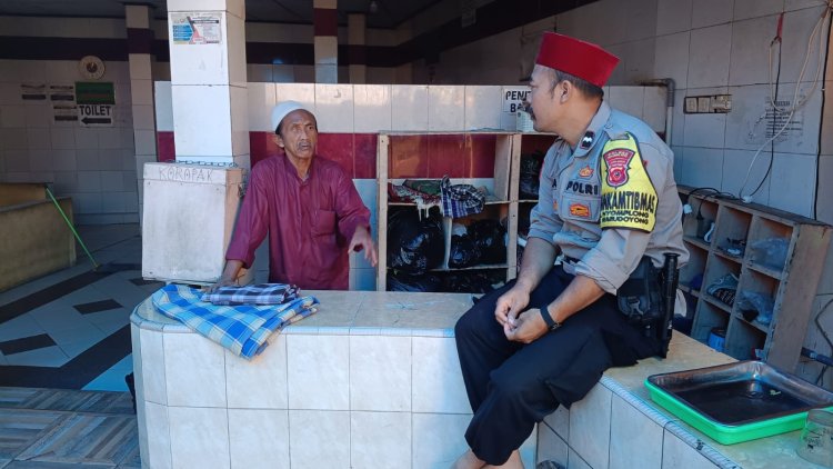 Sambangi Warga Binaan, Bhabinkamtibmas Polsek Warudoyong Berikan Himbauan Kamtibmas