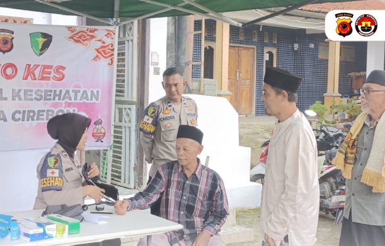 Polresta Cirebon Gelar Bakti Kesehatan,Puluhan Warga Antusias  Ikuti Pengobatan Gratis