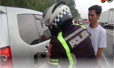 Sat Lantas Polres Cirebon Kota, Bantu Pemudik Kehabisan Bensin di Rest Area 207A Tol Palikanci