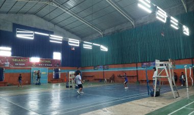 Turnamen Badminton Menyambut Perayaan Paskah 2025 di GOR Betesda