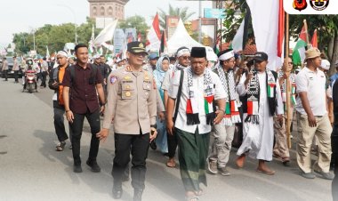 Kapolres Cirebon Kota Kawal Langsung Aksi Solidaritas Untuk Palestina