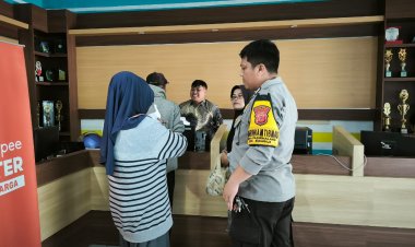 Pererat Silaturahmi Dengan Warga, Bhabinkamtibmas Polsek Sukaraja Tingkatkan Sambang