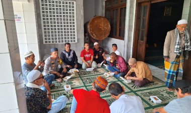 Wujudkan Kamtibmas Aman Kondusif, Polsek Warudoyong Gelar Ngariung Bareng Kapolsek