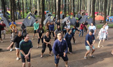 Meski Diterpa Hujan, Semangat Anak Muda 11DG Tetap Membara di HF Day - Camping