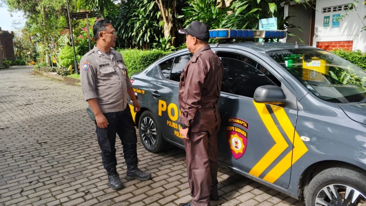 Guna Jaga Kamtibmas, Bhabinkamtibmas Polsek Cikole Laksanakan Patroli dan Sambang