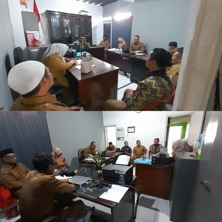 Kepala Desa Semplak Berikan Pembinaan kepada Perangkat Desa