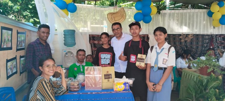 Semarak Hardiknas 2025 di Rote Ndao: 1200 Penari Pecahkan Rekor MURI, Warkop Digital Tampilkan Produk Lokal dan Wisata