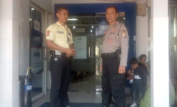 Jaga Kamtibmas Bagi Nasabah, Polsek Sukaraja Laksanakan Patroli Perbankan