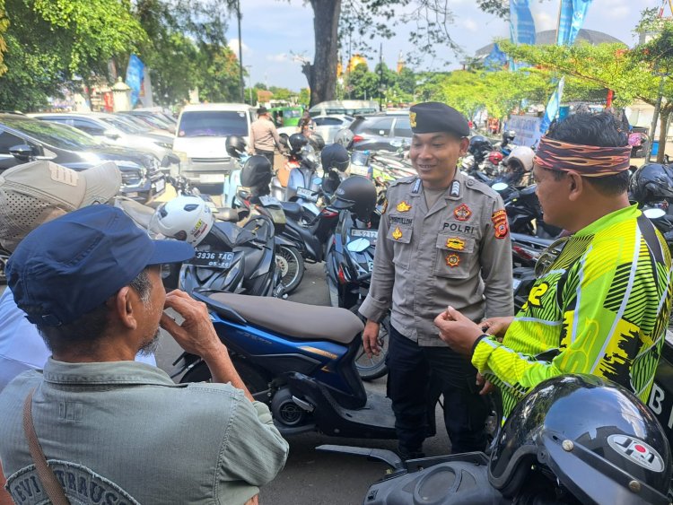 Pastikan Kamtibmas Tetap Aman,Polsek Cikole Gelar Patroli