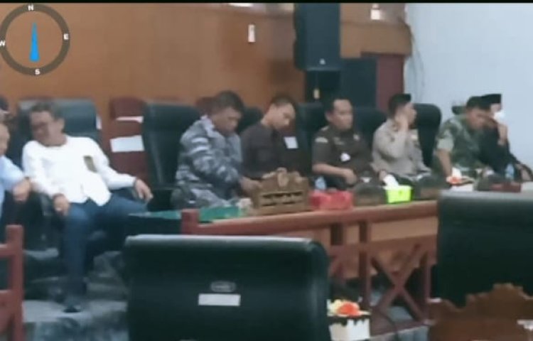 Wabup Paparkan Rencana Pembangunan Pemkab  Pada Sidang Paripurna DPRD Kaur